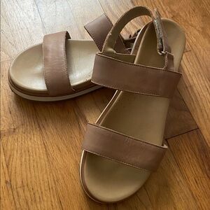 Nisolo Go-To Platform Sandal
